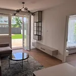 Flat Rent *
